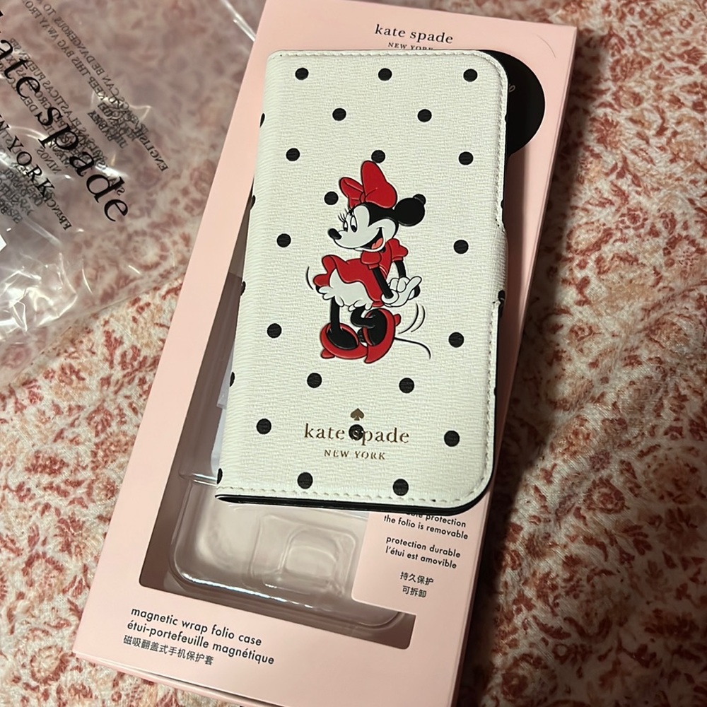 COPY - Kate spade magnetic wrap folio case